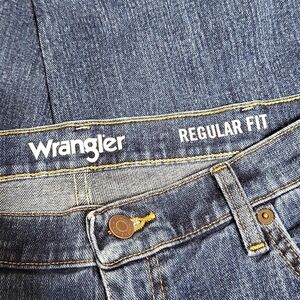 Wrangler Regular Fit Blue Jeans 36x32